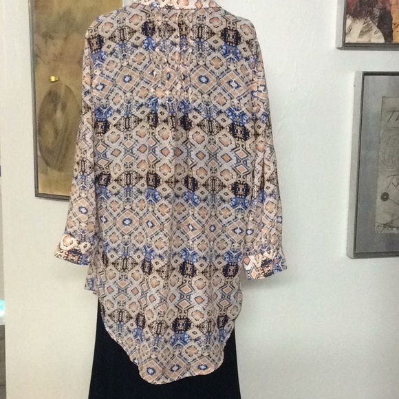 Button down blouse - Picture 5 of 8